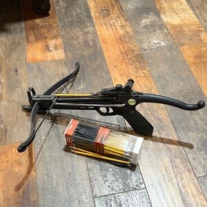 Crossbow with aluminum Arrows